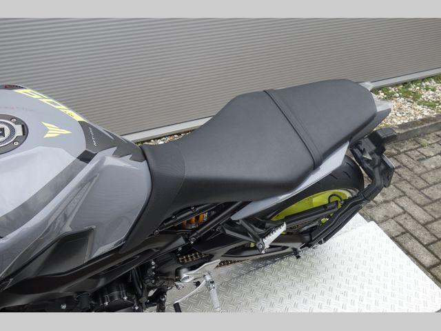 yamaha - mt-09-abs