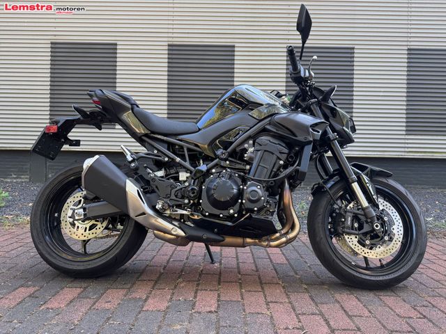 kawasaki - z900