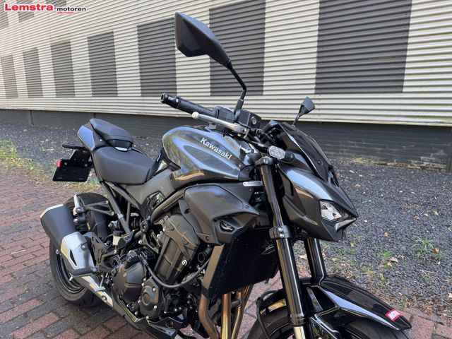 kawasaki - z900