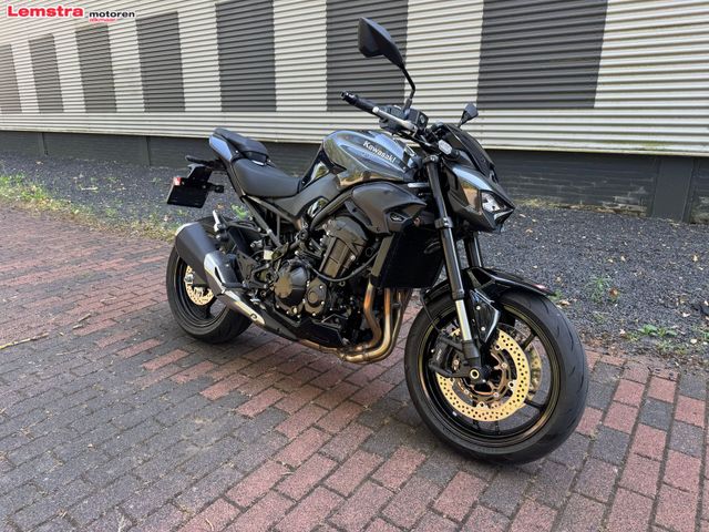 kawasaki - z900