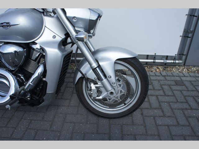 suzuki - m-1800-r-intruder