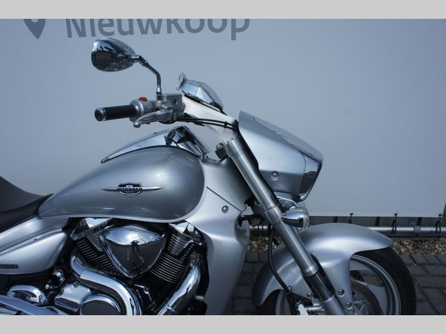 suzuki - m-1800-r-intruder