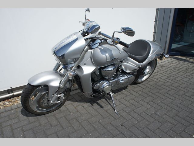 suzuki - m-1800-r-intruder