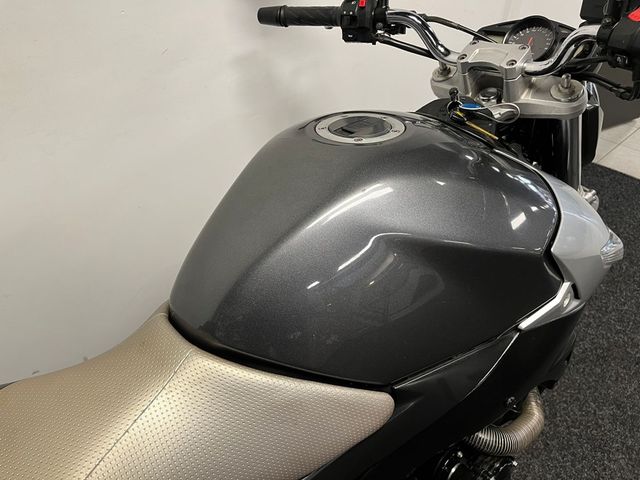 suzuki - gsr-600