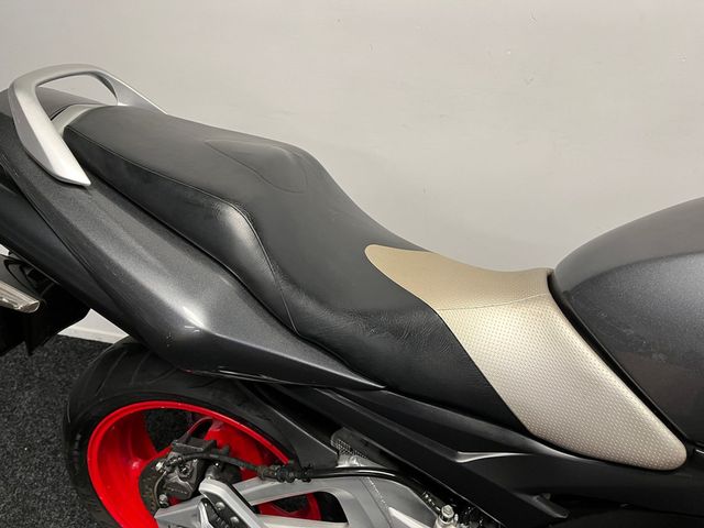suzuki - gsr-600