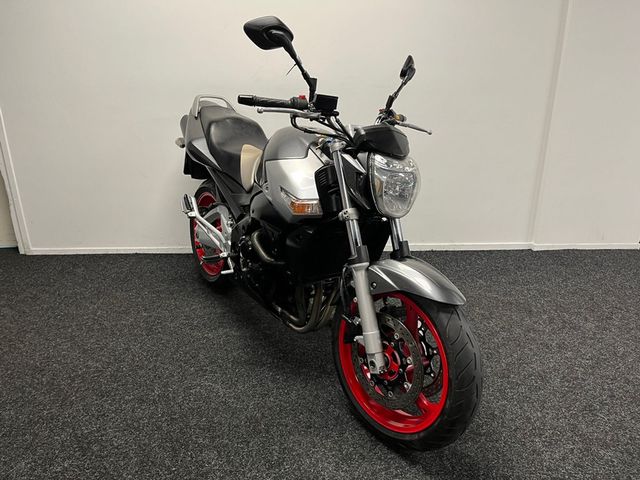 suzuki - gsr-600