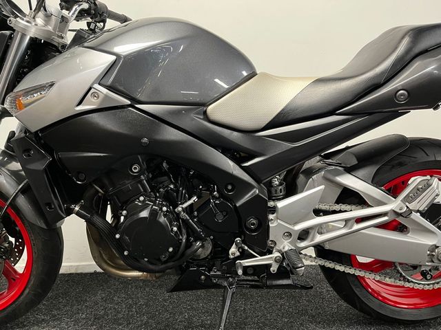 suzuki - gsr-600