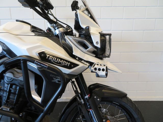 triumph - tiger-explorer-xcx