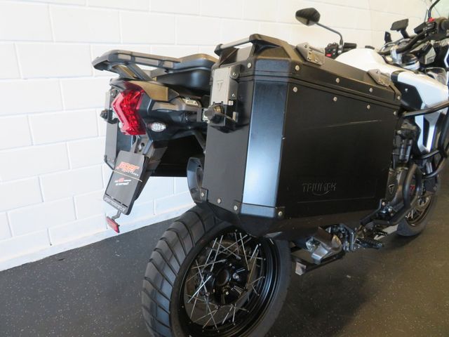 triumph - tiger-explorer-xcx