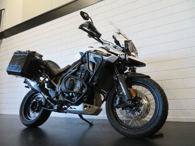 triumph - tiger-explorer-xcx