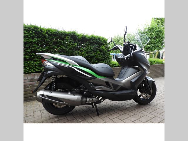 kawasaki - j-300-special-edition