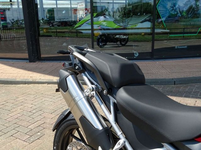 triumph - tiger-1200-gt-pro