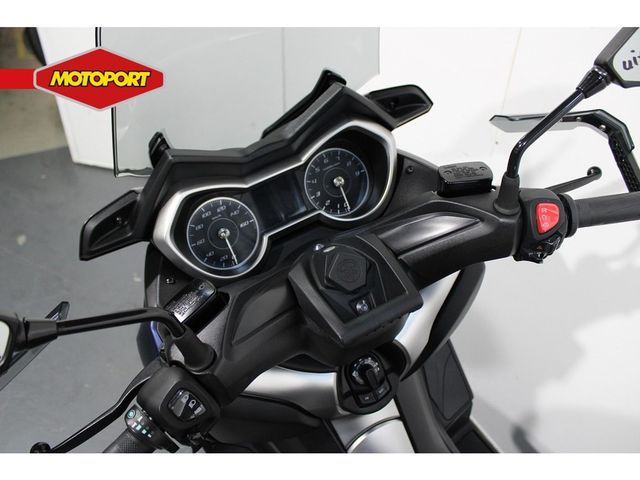 yamaha - x-max-300-abs