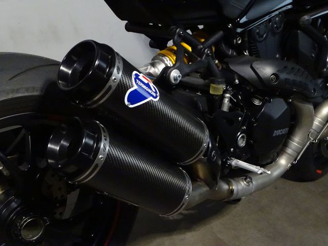 ducati - monster-1200-r