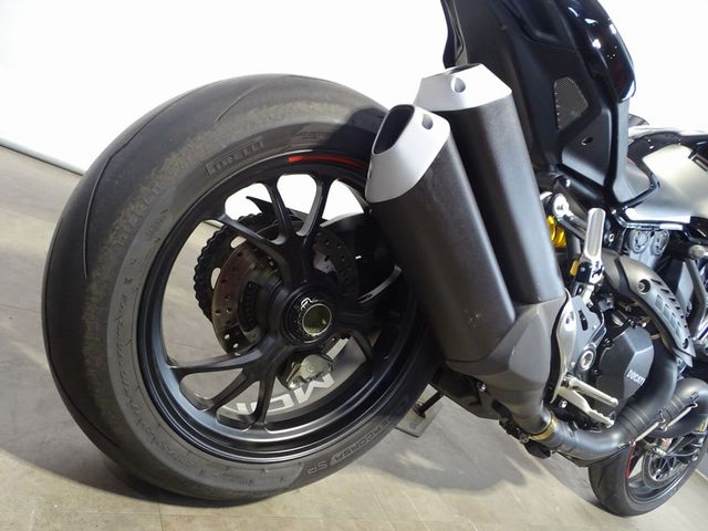 ducati - monster-1200-r