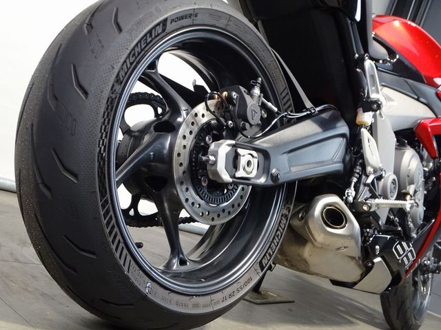 triumph - daytona-660