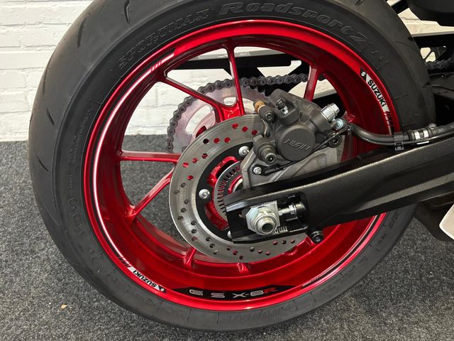 suzuki - gsx-8r