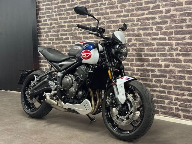 triumph - trident-660-triple-tribute-edition