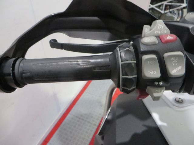 bmw - r-1200-gs-adventure