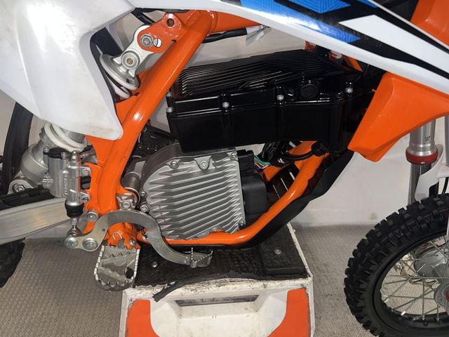 ktm - sx-e5