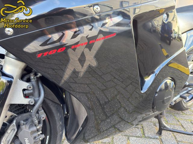 honda - cbr-1100--xx-super-blackbird