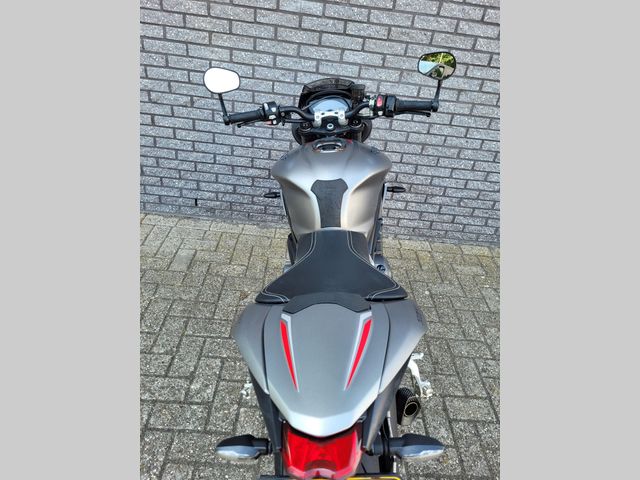 triumph - street-triple-rs