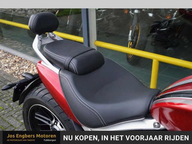 triumph - rocket-3-gt