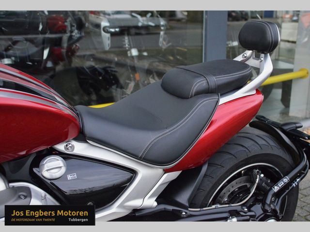 triumph - rocket-3-gt