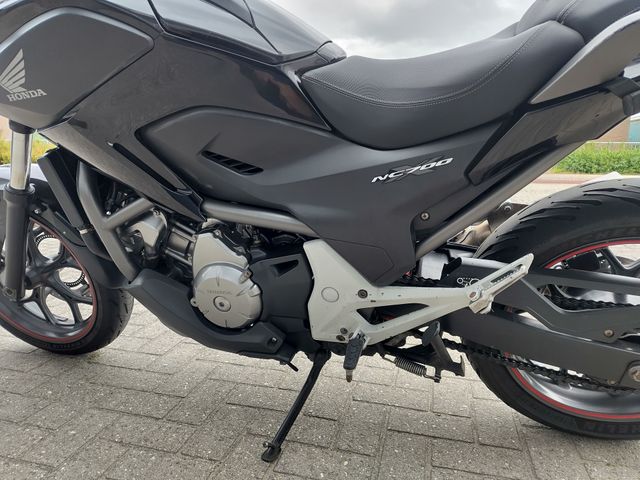 honda - nc-700-x-dct