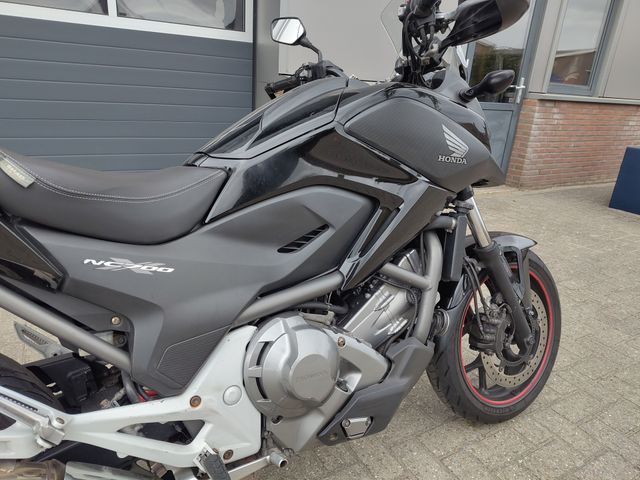 honda - nc-700-x-dct