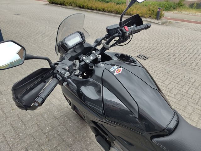 honda - nc-700-x-dct