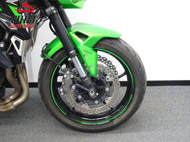 kawasaki - z900