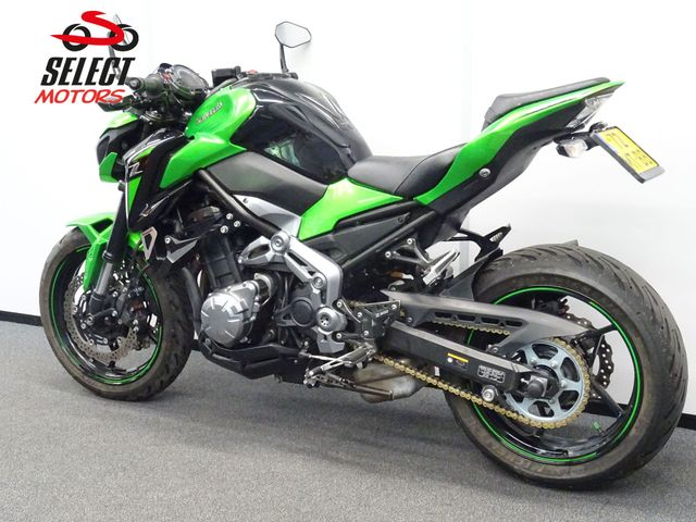 kawasaki - z900