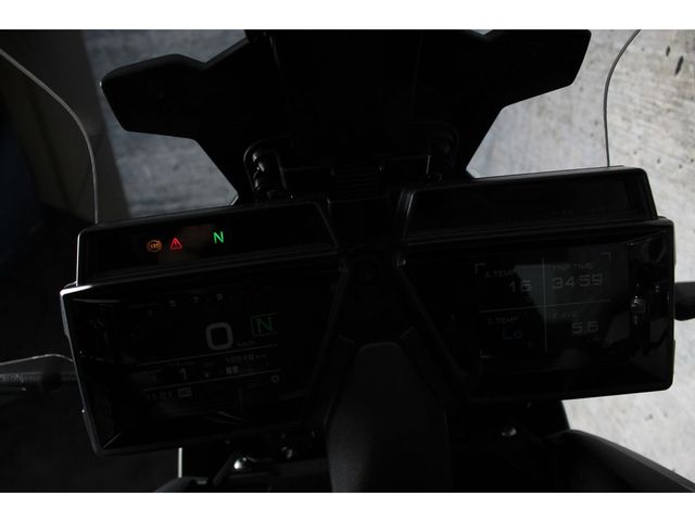 yamaha - tracer-9