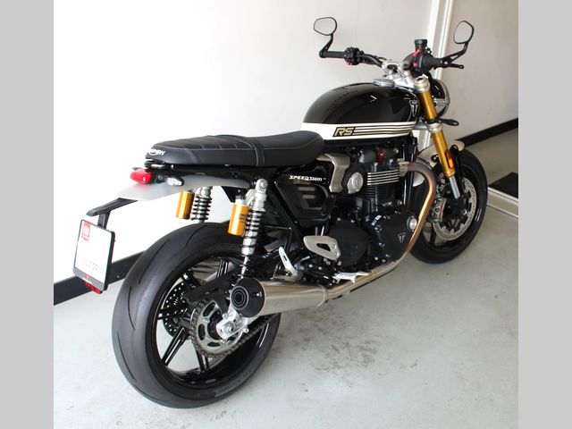 triumph - speed-twin-1200-rs