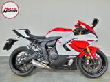 YAMAHA R7
