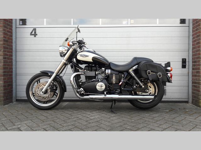 triumph - speedmaster