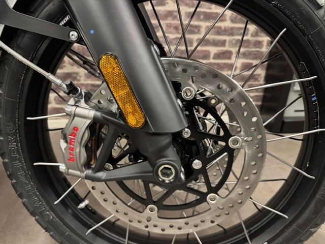 triumph - scrambler-1200-xe