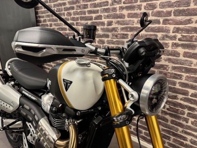 triumph - scrambler-1200-xe
