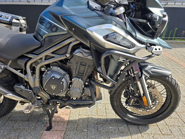 triumph - tiger-1200-xca