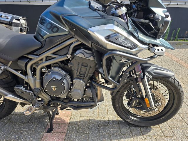 triumph - tiger-1200-xca