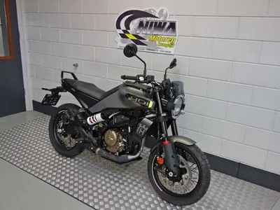HUSQVARNA SVARTPILEN 401 – foto 2