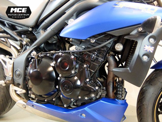 triumph - speed-triple-1050-abs