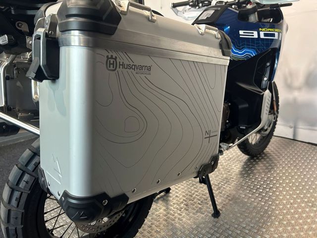 husqvarna - norden-901-expedition
