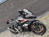 SUZUKI GSX-8R
