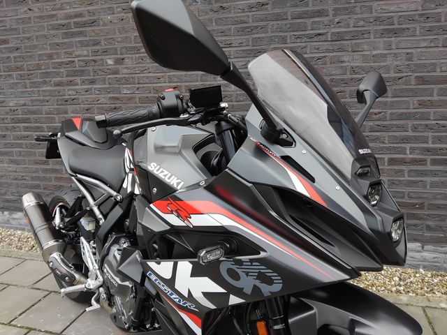suzuki - gsx-8r