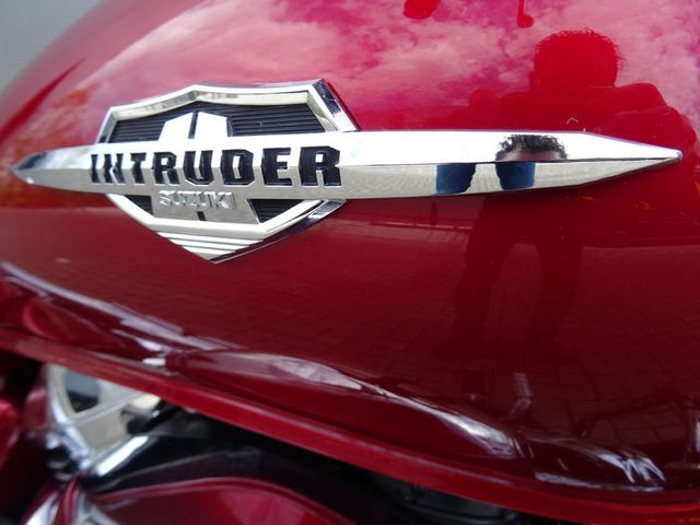 suzuki - m-1800-r-intruder