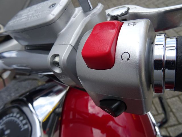 suzuki - m-1800-r-intruder