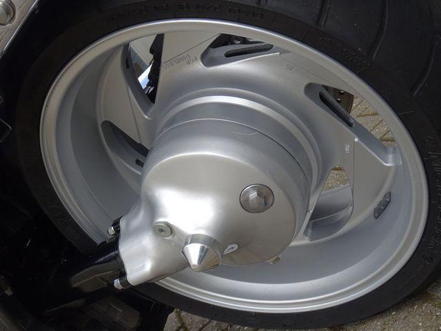 suzuki - m-1800-r-intruder