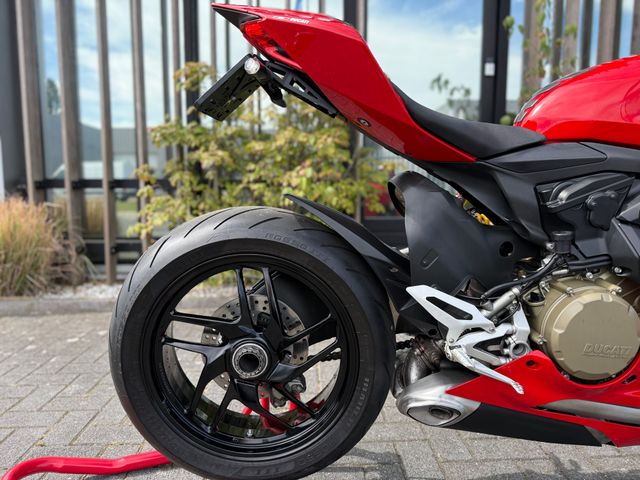ducati - 1199-panigale